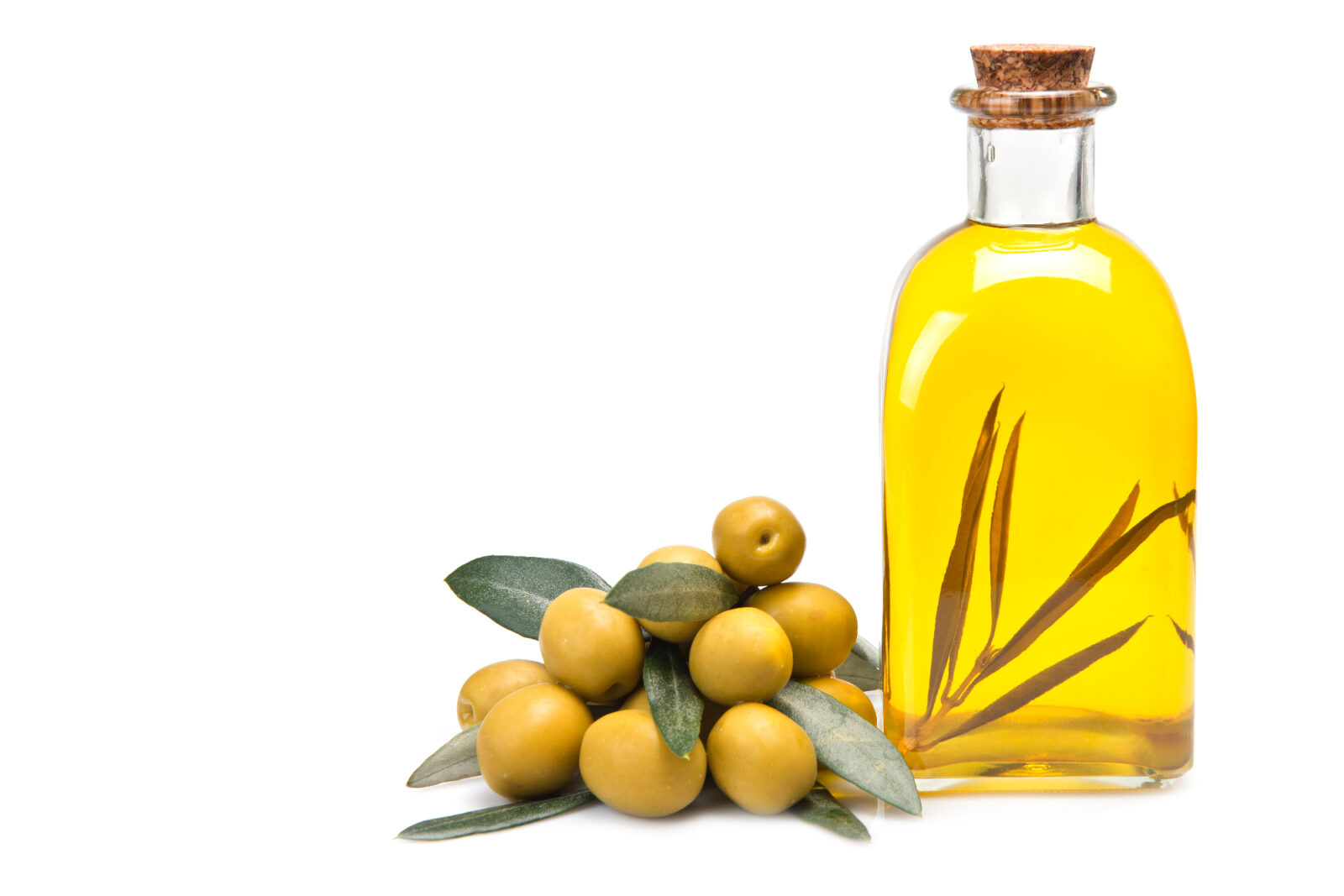 Ekstra deviško oljčno olje je zelo dobro za solate